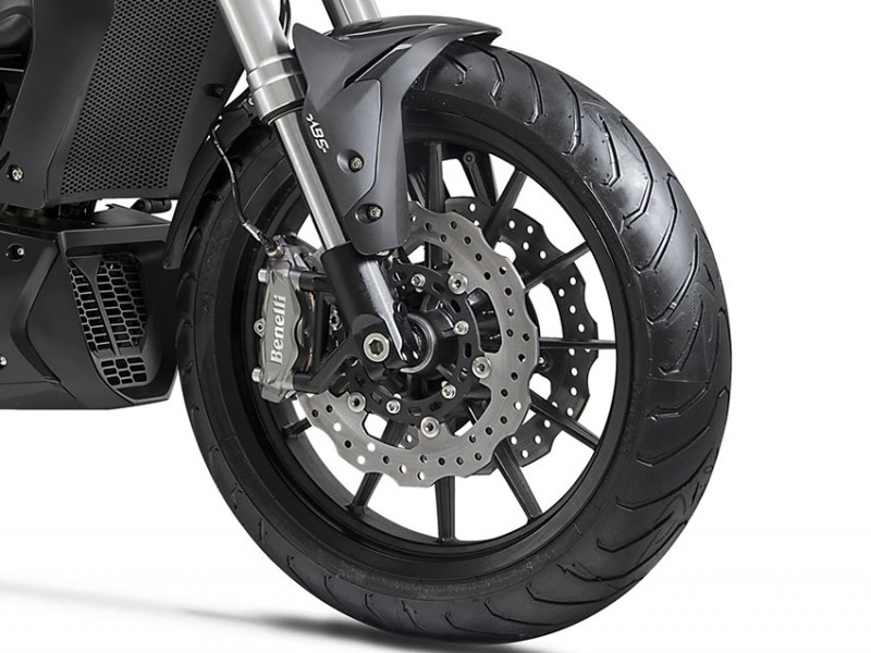 BRAKES & TYRES