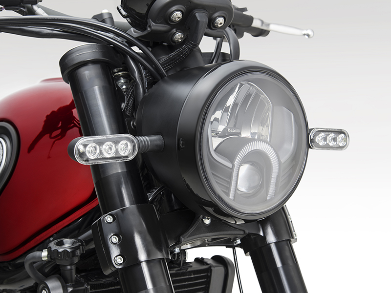 FRONT HEADLAMP