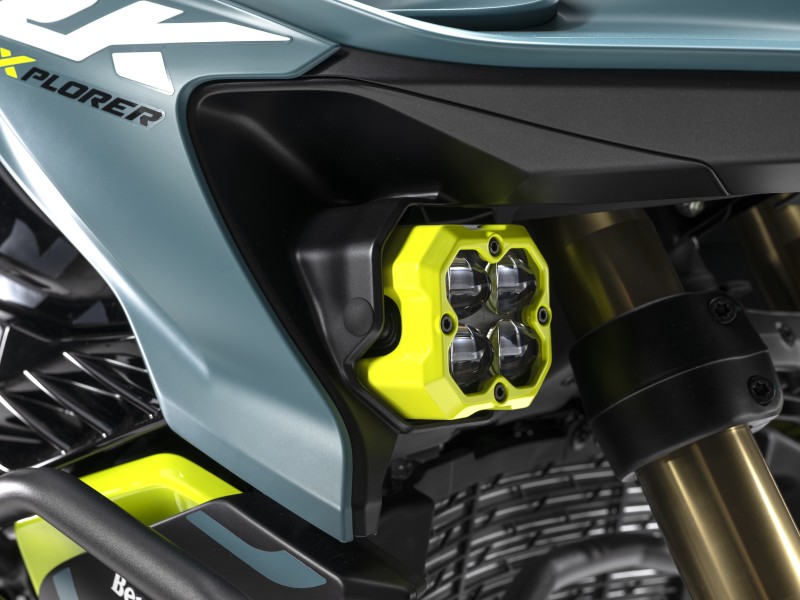 Integrated spot lights