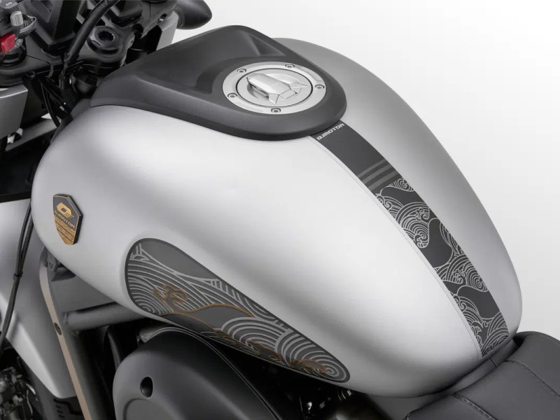 LARGE FUEL TANK