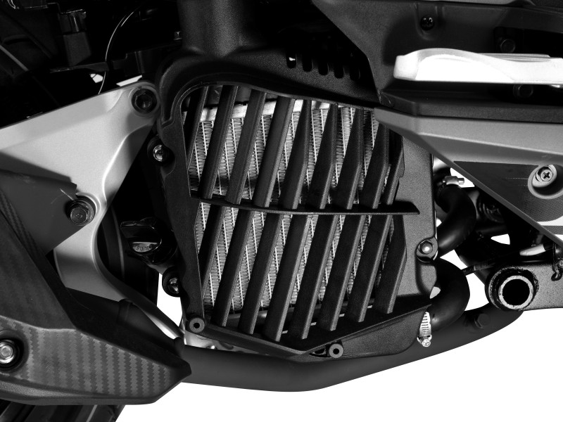 LIQUID COOLED ENGINE