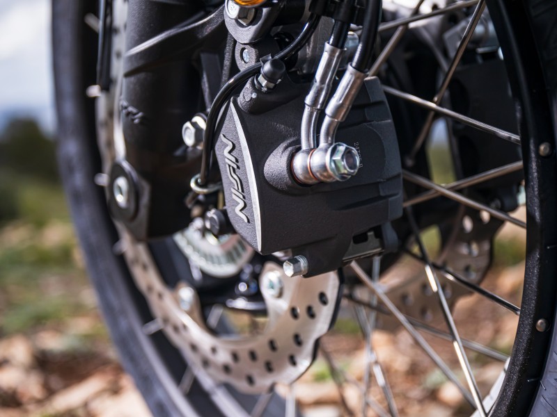 NISSIN BRAKES WITH DUAL CHANNEL ABS