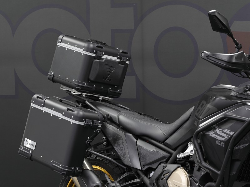 OPTIONAL ALUMINIUM 3 PART LUGGAGE JUST £299!