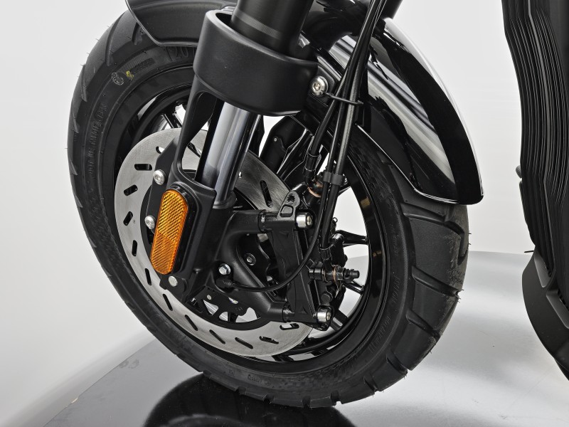 POWERFUL DISC BRAKES