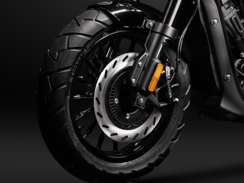POWERFUL DISC BRAKES