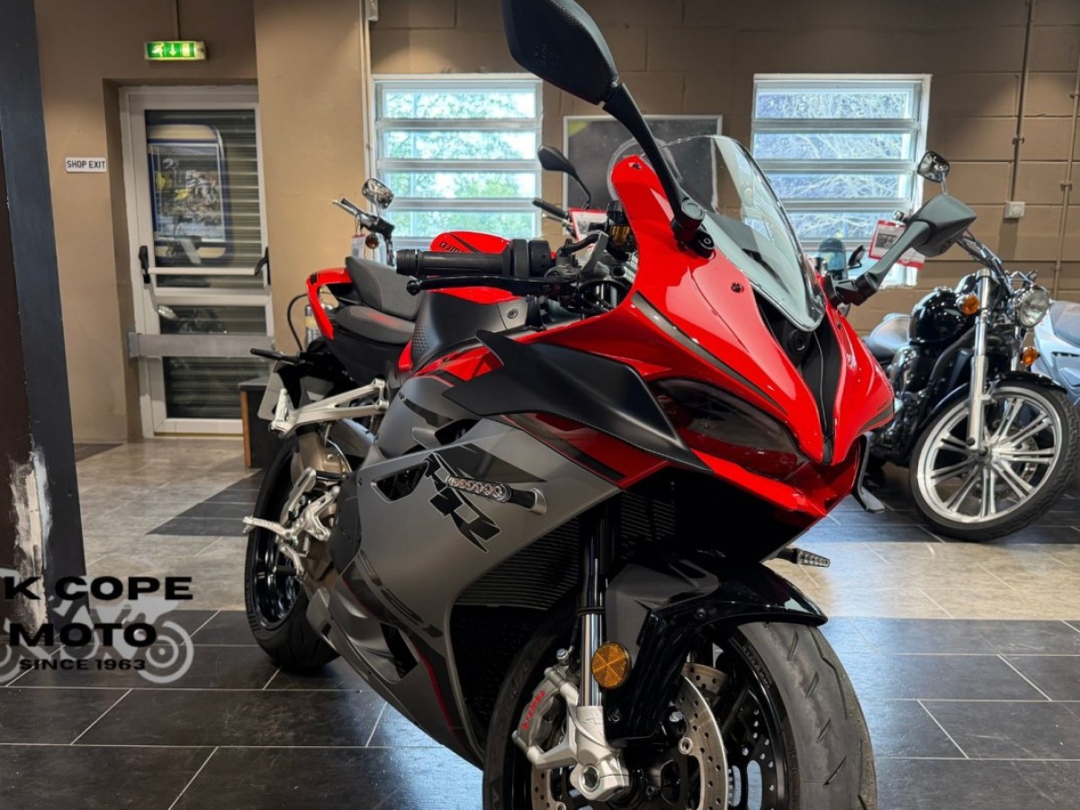 QJMOTOR SRK 921 RR