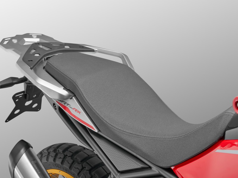 SCULPTED DUAL SEAT