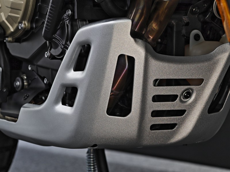 STURDY ALUMINIUM BASH PLATE