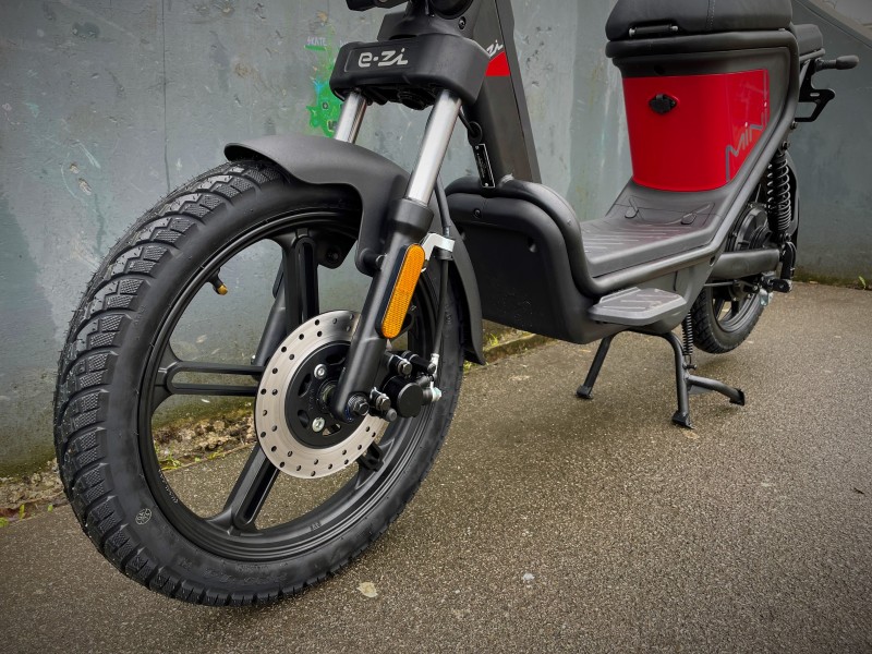 TELESCOPIC FRONT FORKS