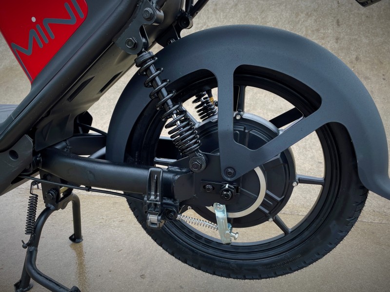 TWIN REAR SHOCK ABSORBERS