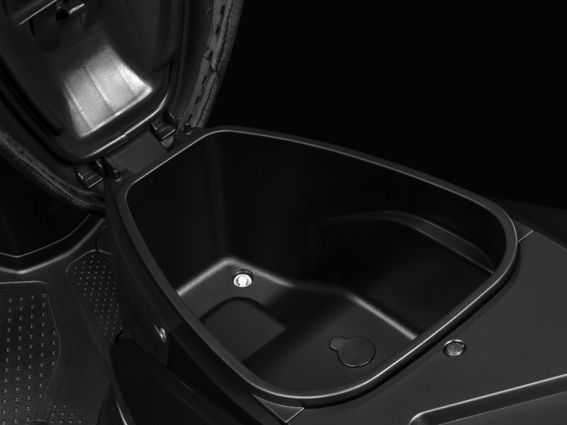 UNDERSEAT STORAGE